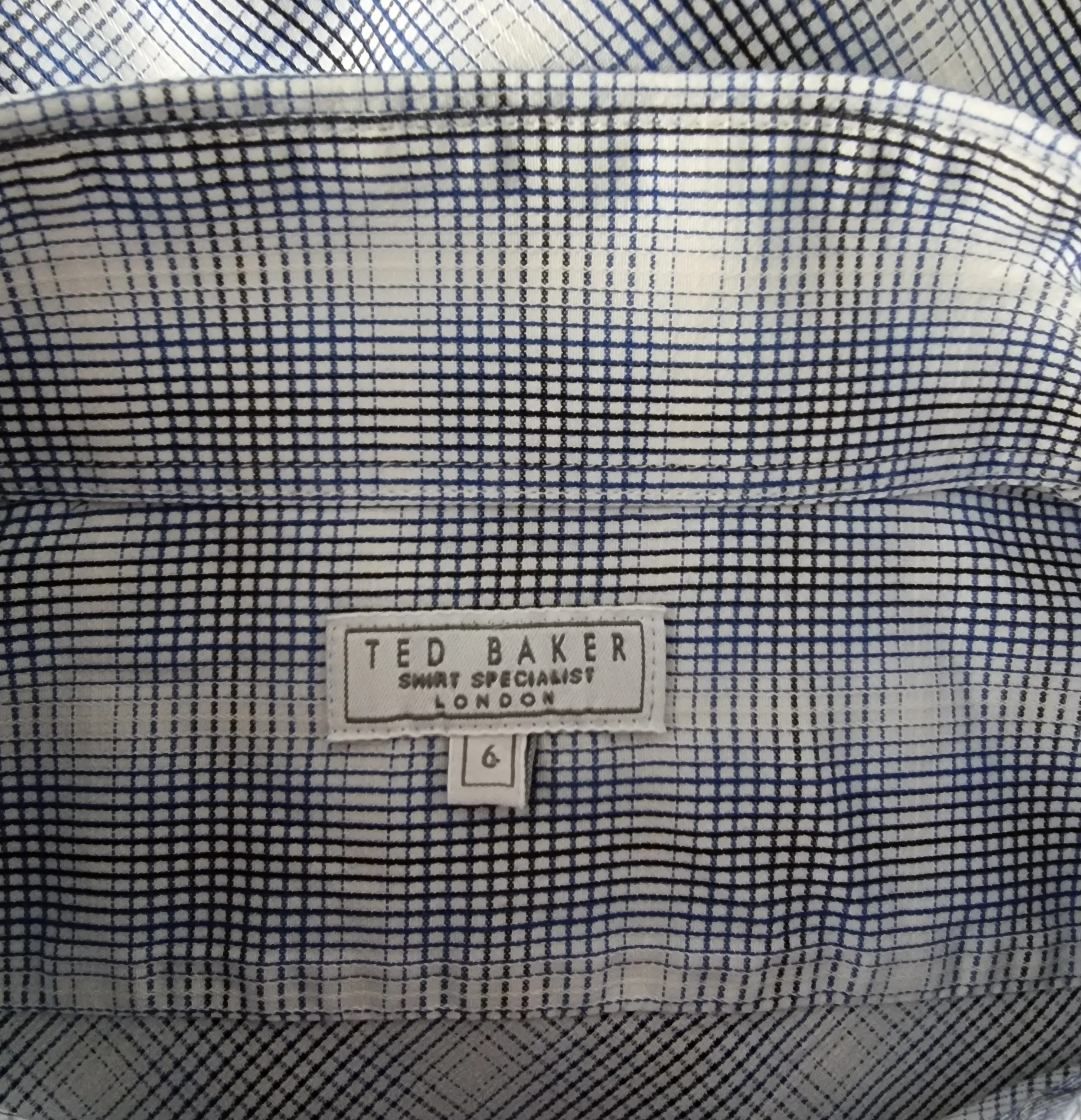 Ted Baker Mens Long Sleeve Blue & White Check Shirt. Size 6